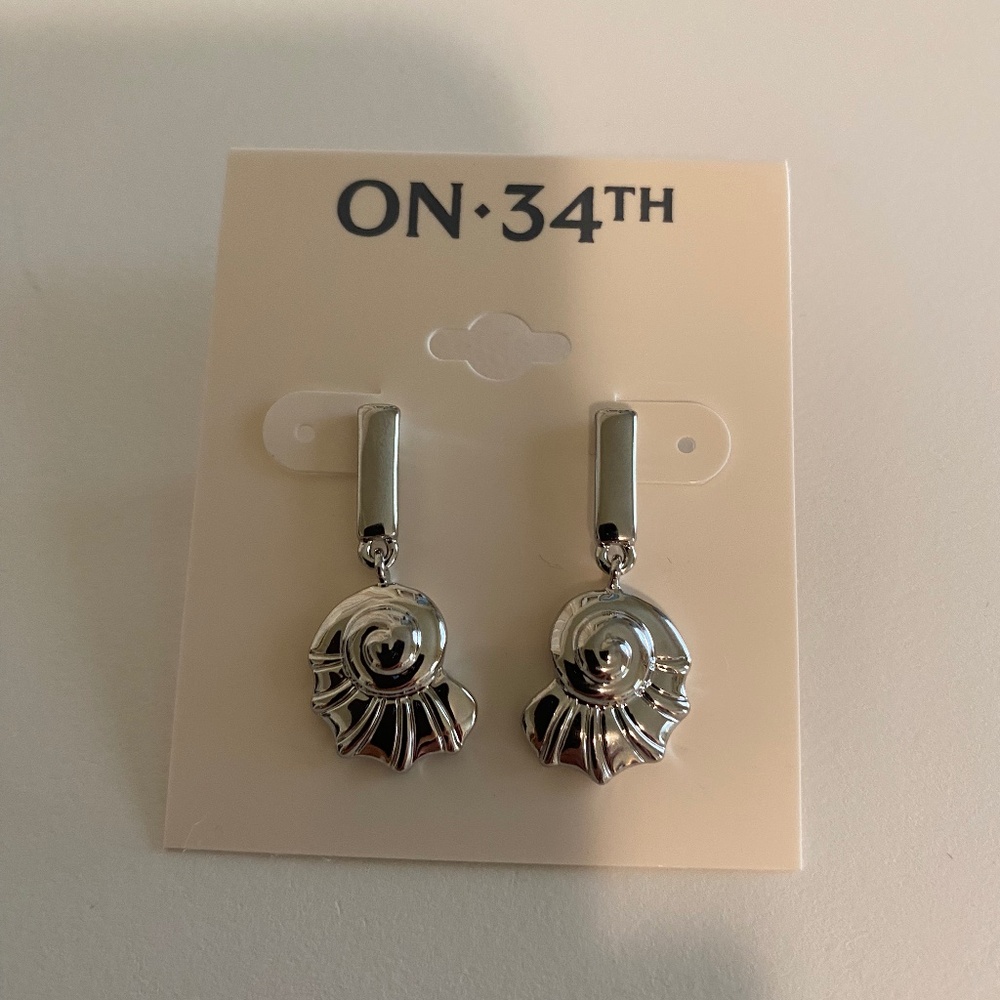 ON-34TH Shell Earrings